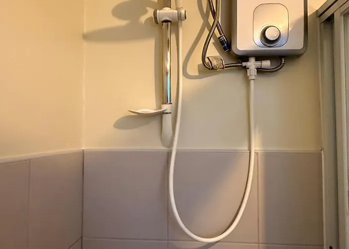 Staycation And Wfh With Netflix And Pool For Up To 4 Guests Apartment