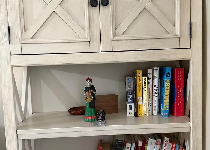 Apartment Staycation And Wfh With Netflix And Pool For Up To 4 Guests