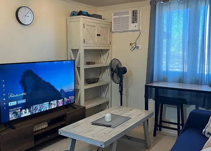 Apartment Staycation And Wfh With Netflix And Pool For Up To 4 Guests