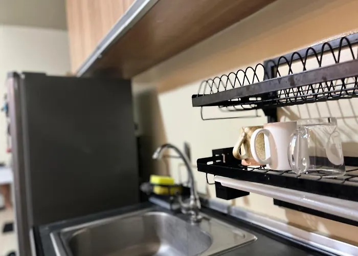 Staycation And Wfh With Netflix And Pool For Up To 4 Guests Apartment